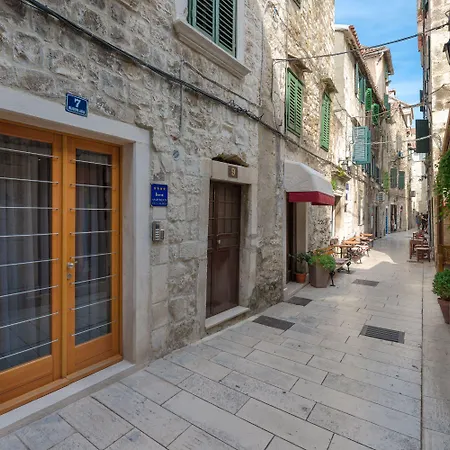 Апартаменти Valeria